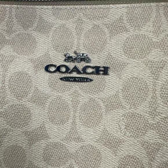 Coach Gallery Tote In Signature Canvas In Sand/Deep Orange CW381 NWT - Picture 10 of 11